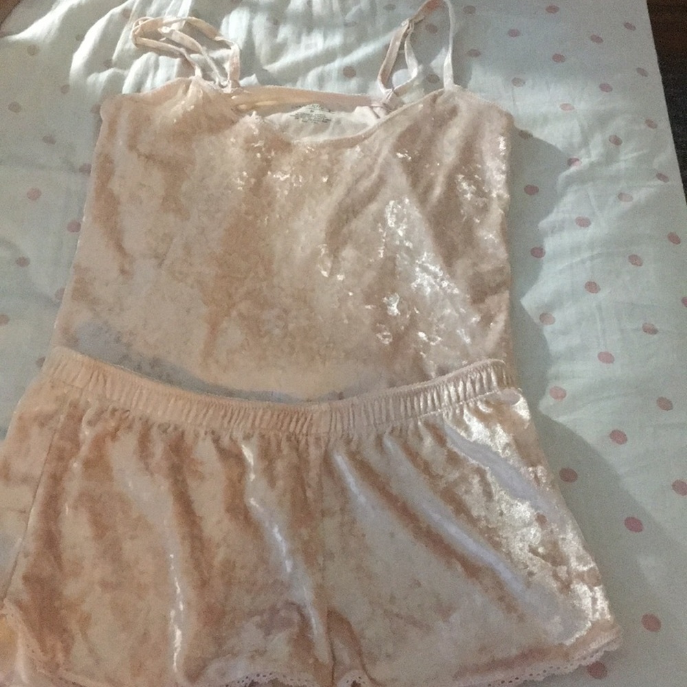 sleepwear